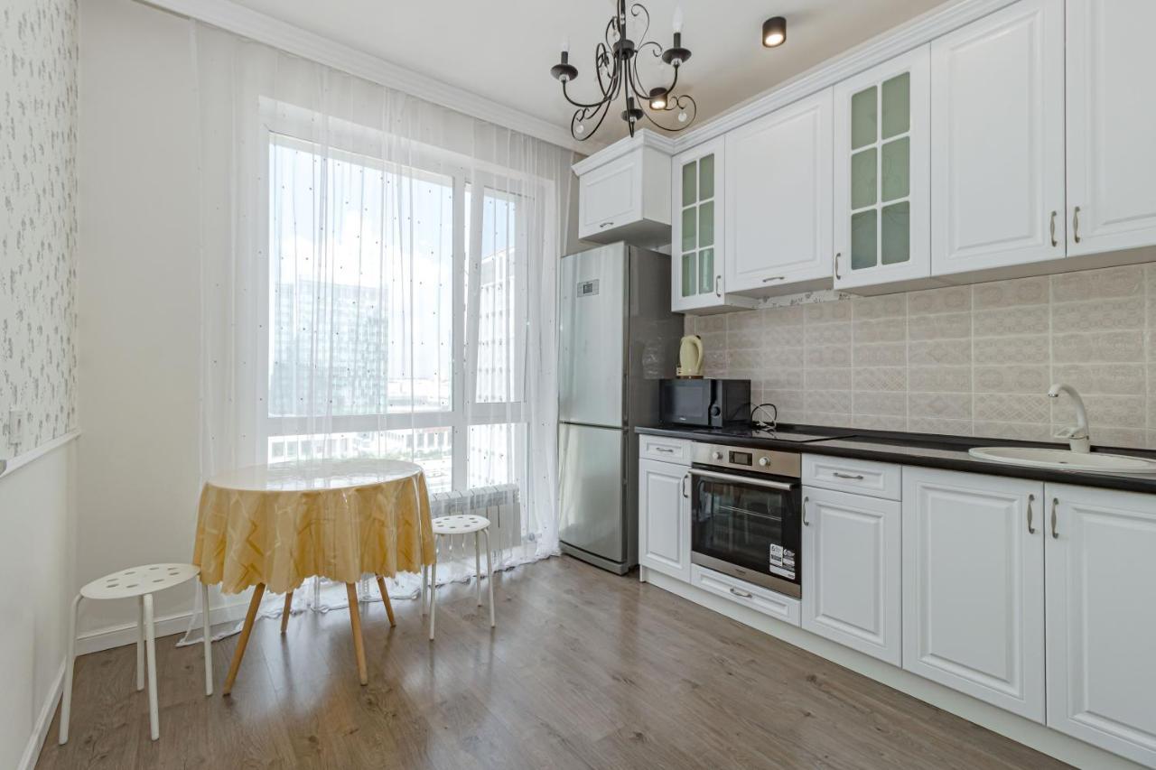 Mangilik Apart Apartment Astana Bagian luar foto
