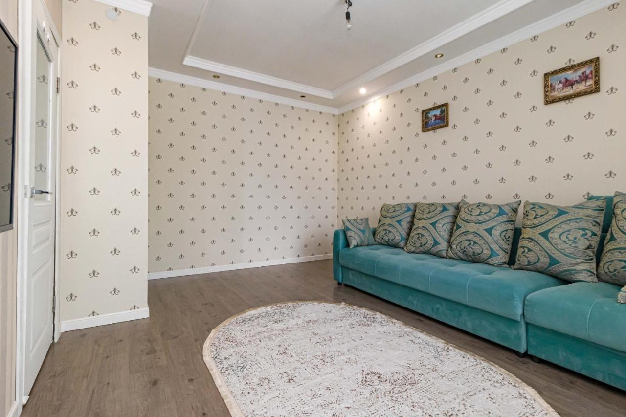 Mangilik Apart Apartment Astana Bagian luar foto