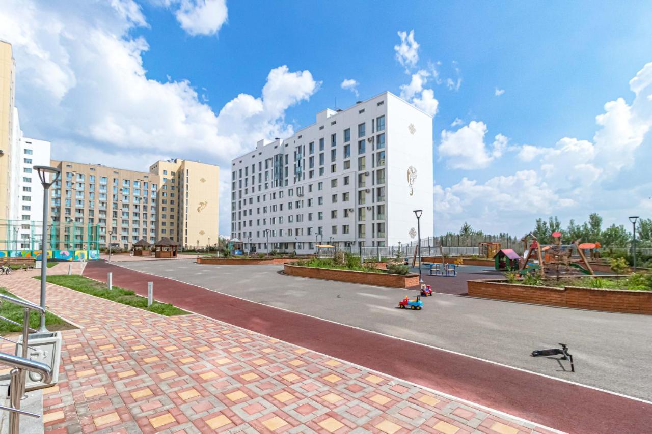 Mangilik Apart Apartment Astana Bagian luar foto
